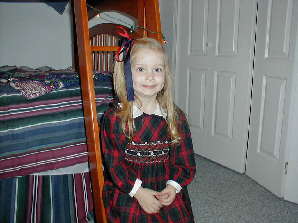 No description provided for: /2001/10-12/1227-karlene/photo06.html