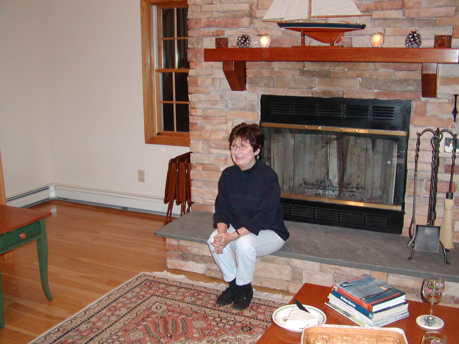 No description provided for: /2002/04-06/0503-bob+jill+joan/joan-01.html