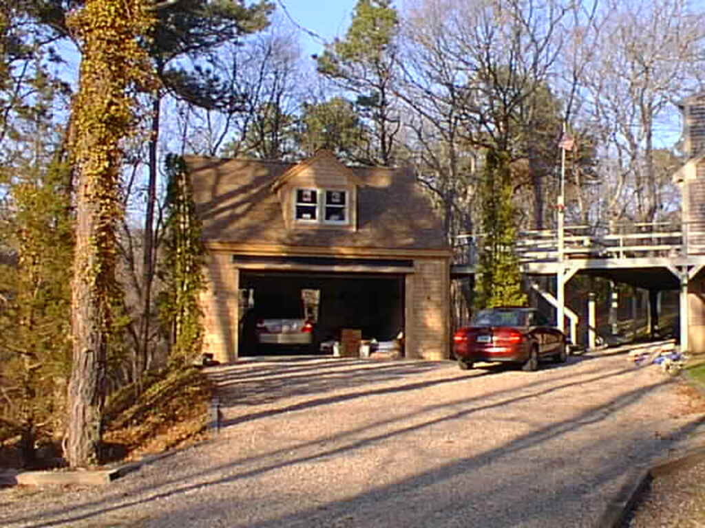 No description provided for: /2002/04-06/0411-carriage-house/photo03.html