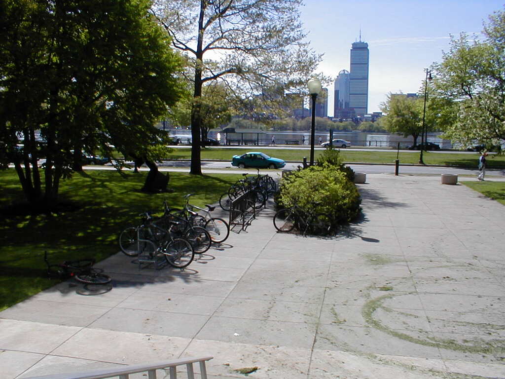 No description provided for: /2002/04-06/0512-mit/photo04.html