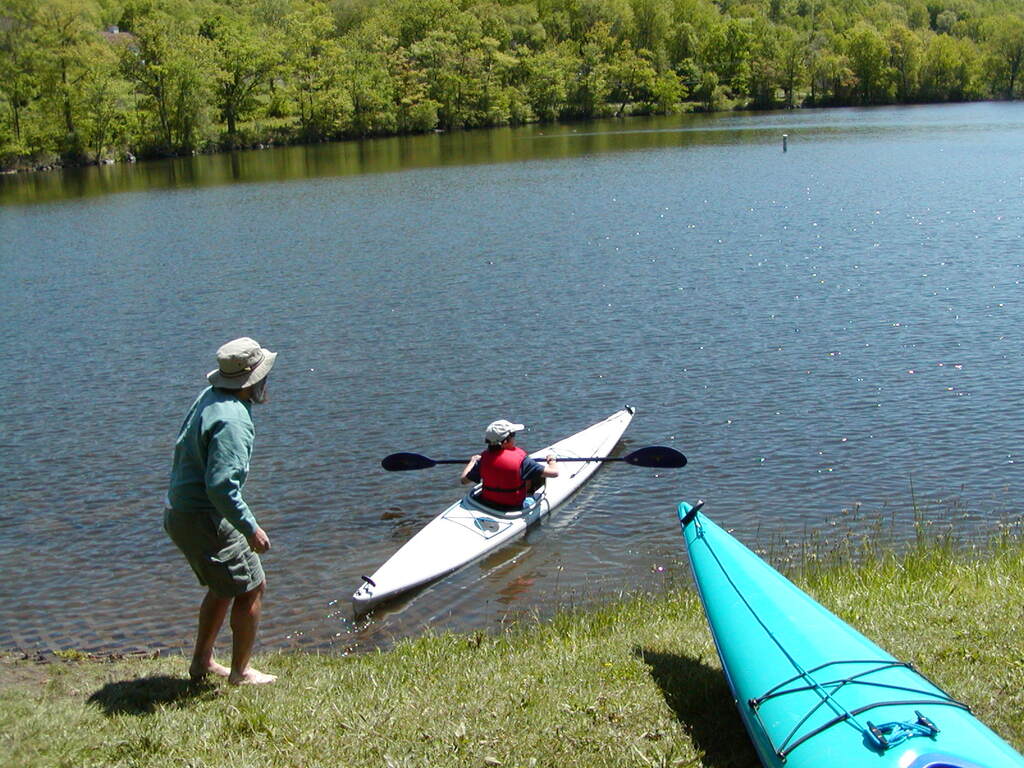 No description provided for: /2002/04-06/0525-kayaking/_1/photo03.html