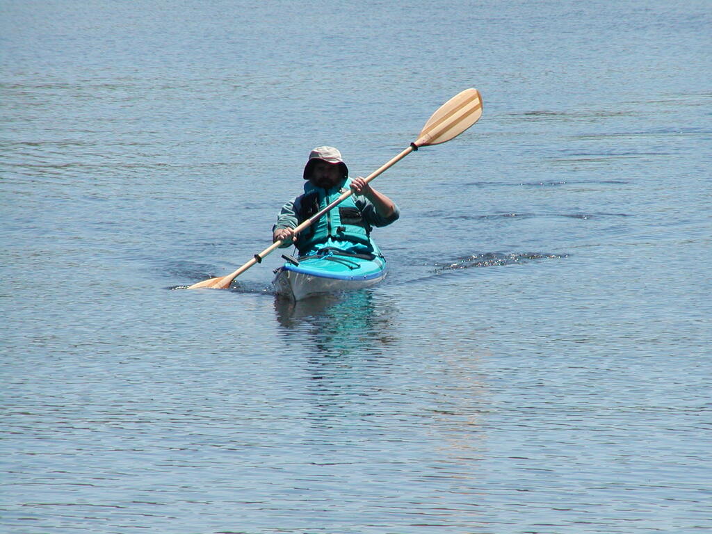 No description provided for: /2002/04-06/0525-kayaking/_2/photo26.html