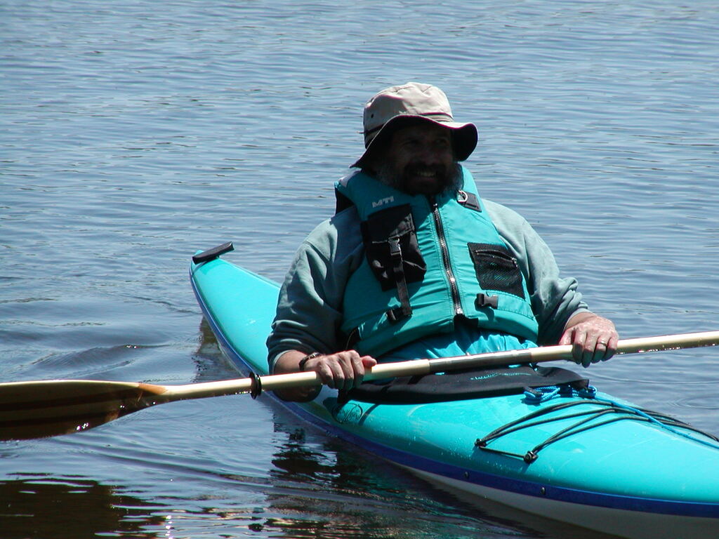 No description provided for: /2002/04-06/0525-kayaking/_2/photo27.html