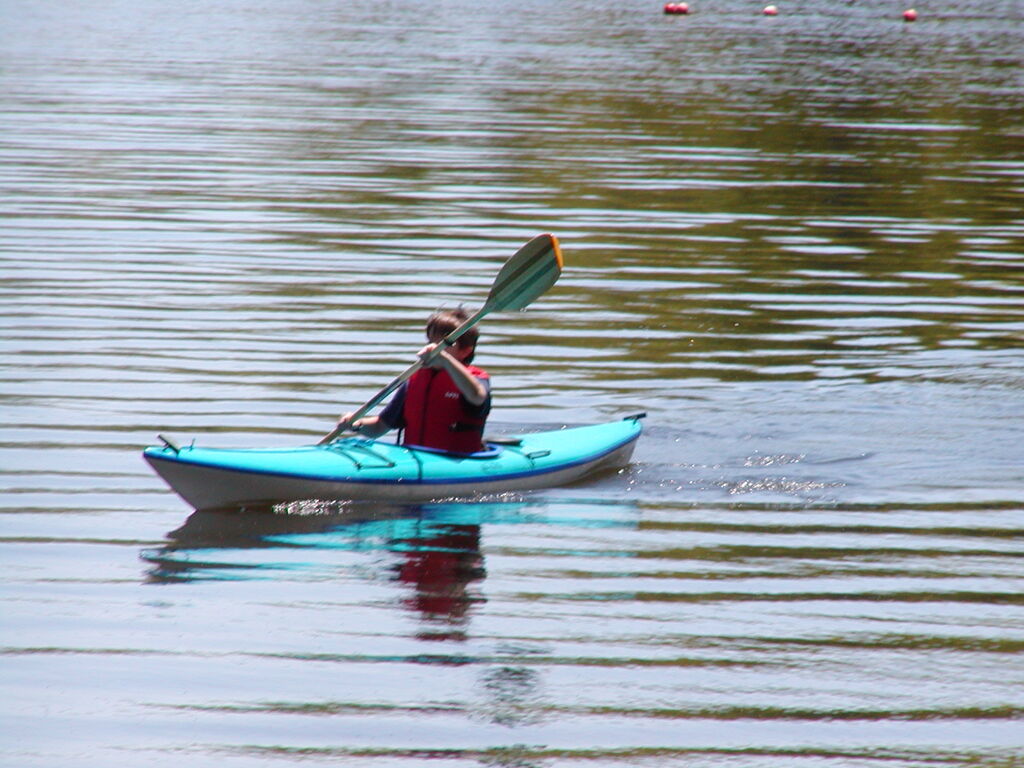 No description provided for: /2002/04-06/0525-kayaking/_2/photo35.html