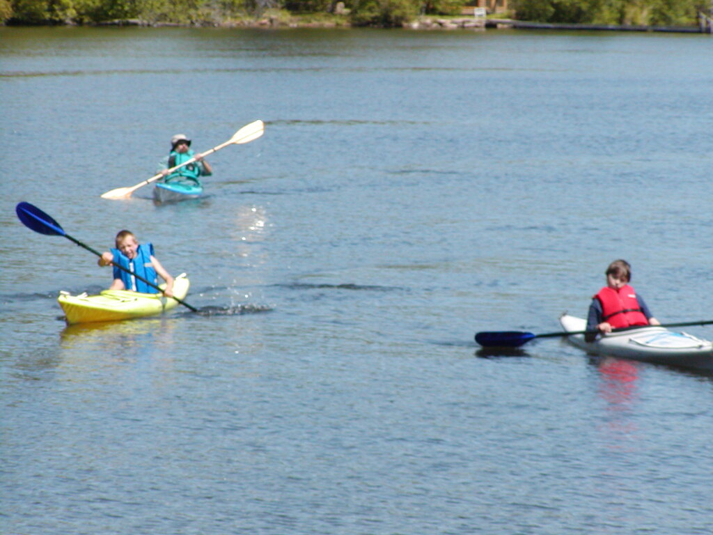 No description provided for: /2002/04-06/0525-kayaking/_3/photo49.html