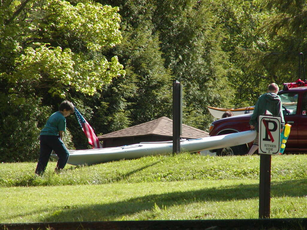 No description provided for: /2002/04-06/0525-kayaking/_3/photo66.html