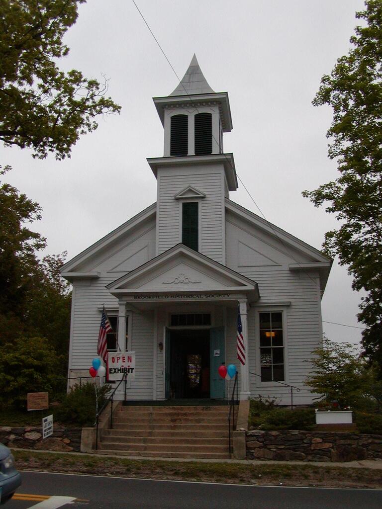 No description provided for: /2002/04-06/0526-parade/_1/photo04.html