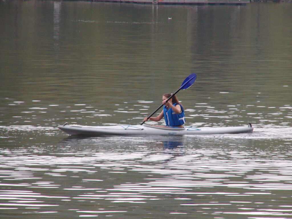 No description provided for: /2002/04-06/0527-kayaking/photo07.html