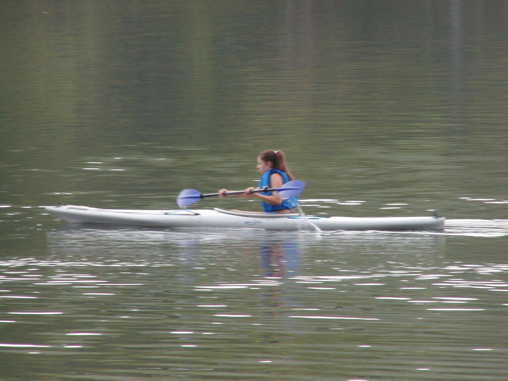 No description provided for: /2002/04-06/0527-kayaking/photo08.html