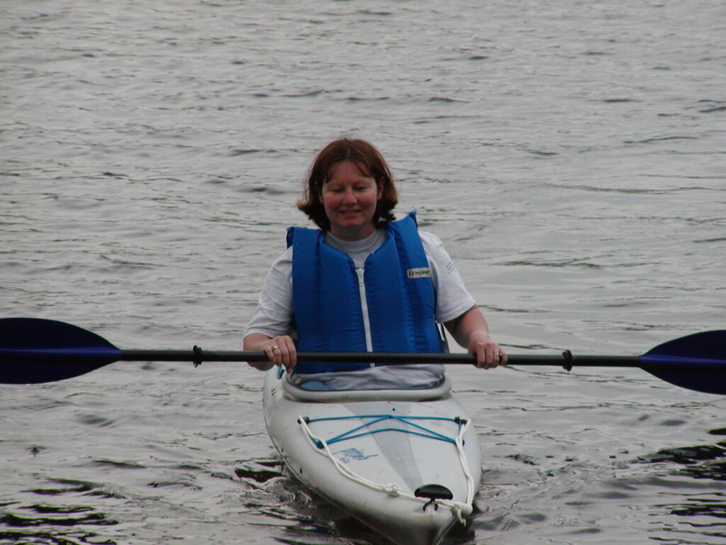 No description provided for: /2002/04-06/0527-kayaking/photo16.html