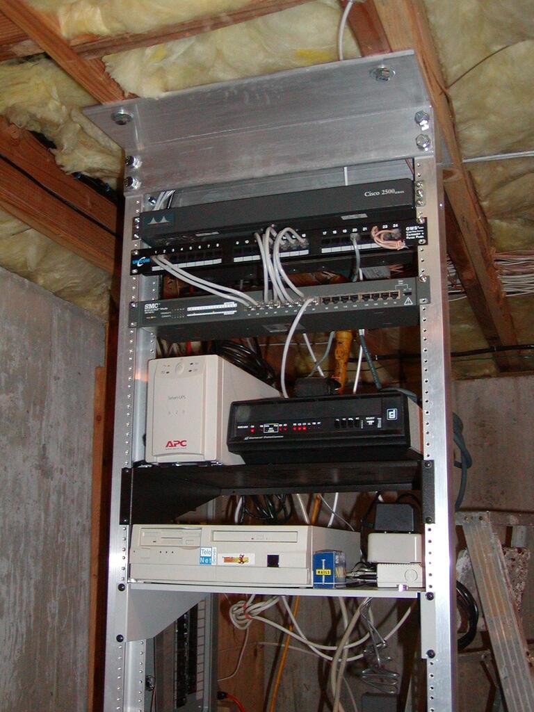 No description provided for: /2002/04-06/0617-fr-connection/photo01.html