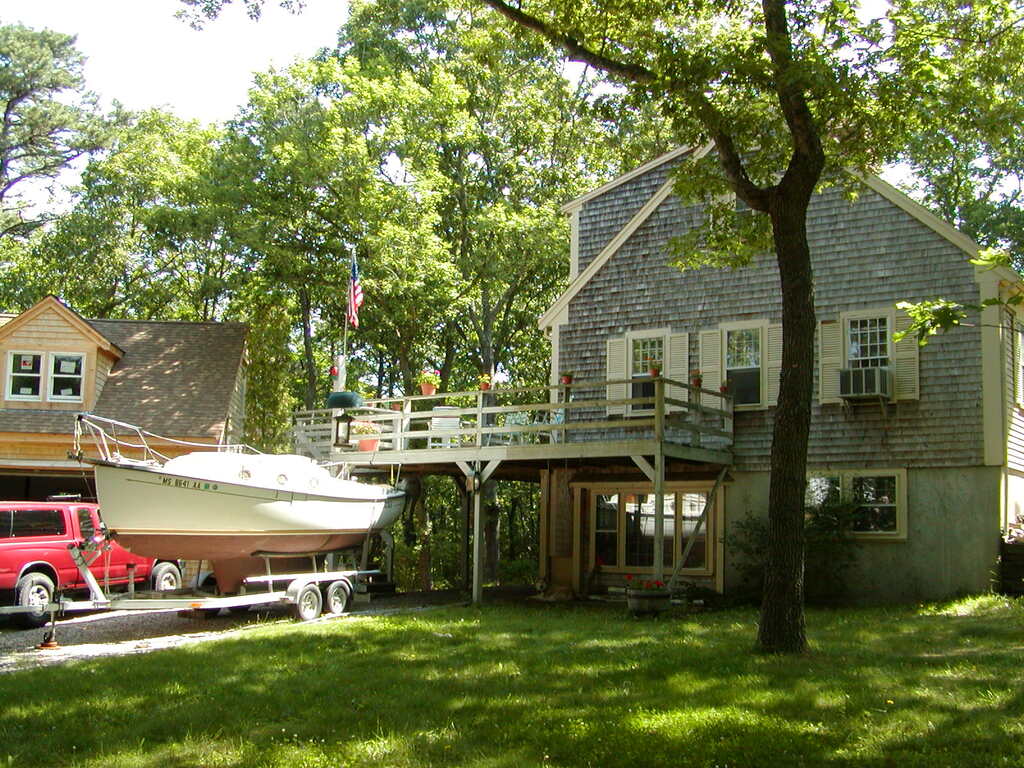 No description provided for: /2002/07-09/0705-boat-prep/photo04.html