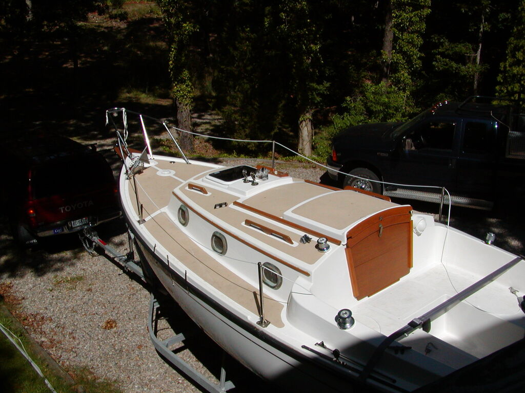 No description provided for: /2002/07-09/0705-boat-prep/photo07.html