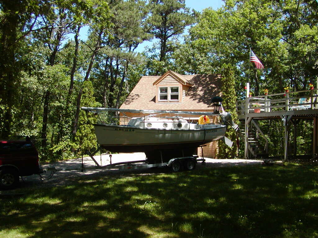 No description provided for: /2002/07-09/0705-boat-prep/photo10.html