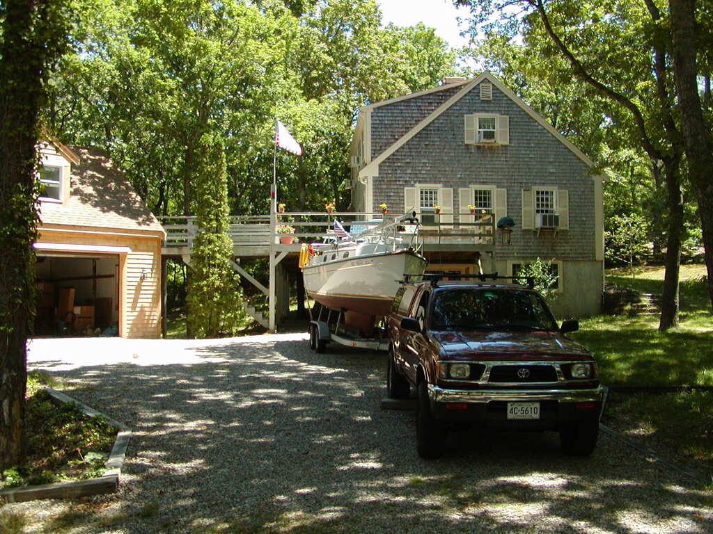 No description provided for: /2002/07-09/0705-boat-prep/photo11.html