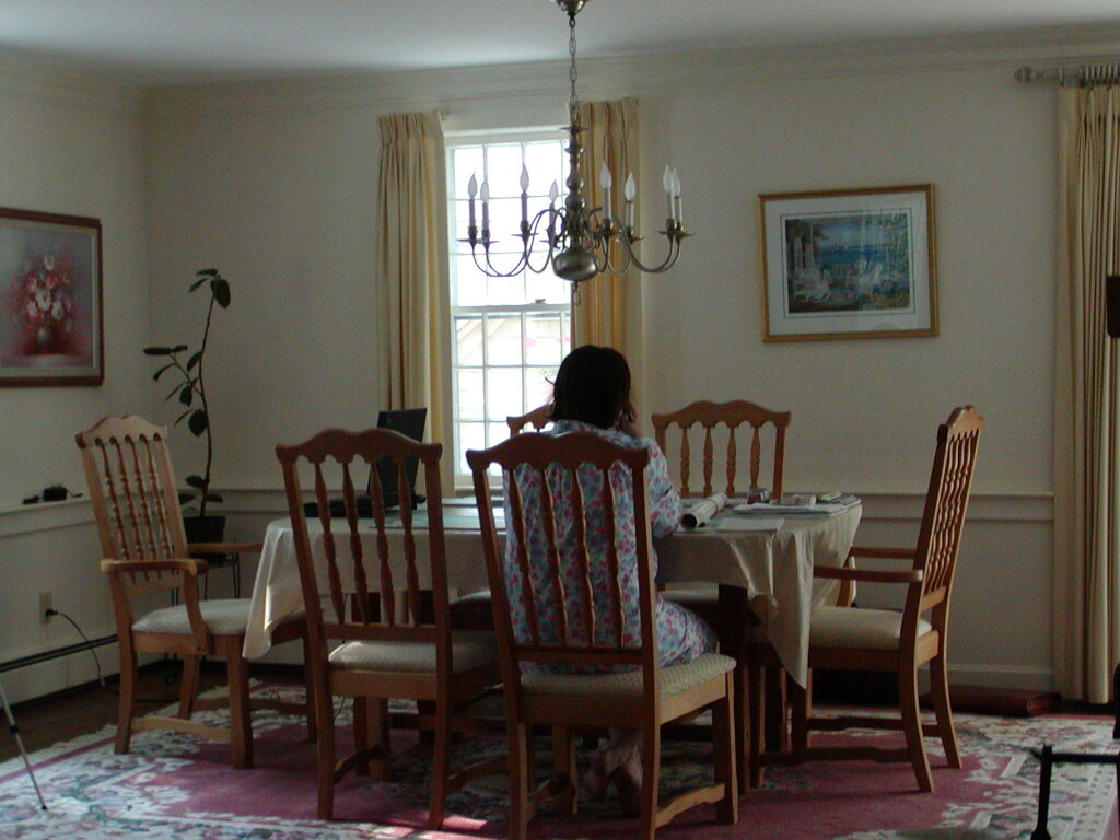 No description provided for: /2002/07-09/0712-family-at-cape/photo08.html