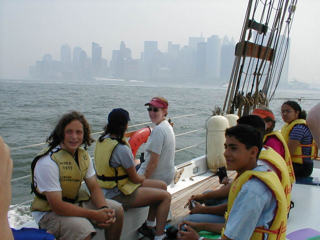 No description provided for: /2002/07-09/0712-jhu-cty-lcf/_1/photo012.html