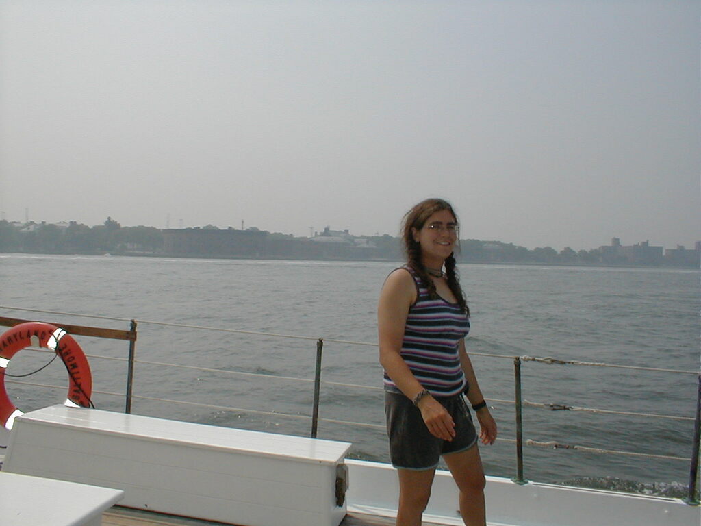 No description provided for: /2002/07-09/0712-jhu-cty-lcf/_1/photo014.html