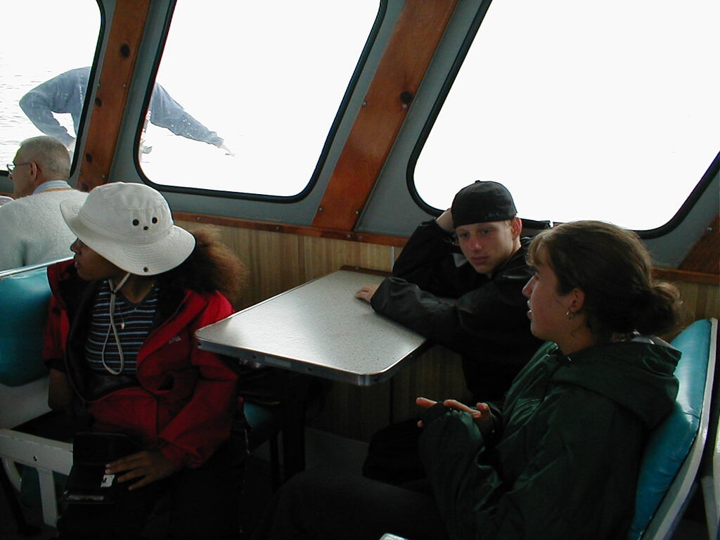 No description provided for: /2002/07-09/0712-jhu-cty-lcf/_3/photo071.html