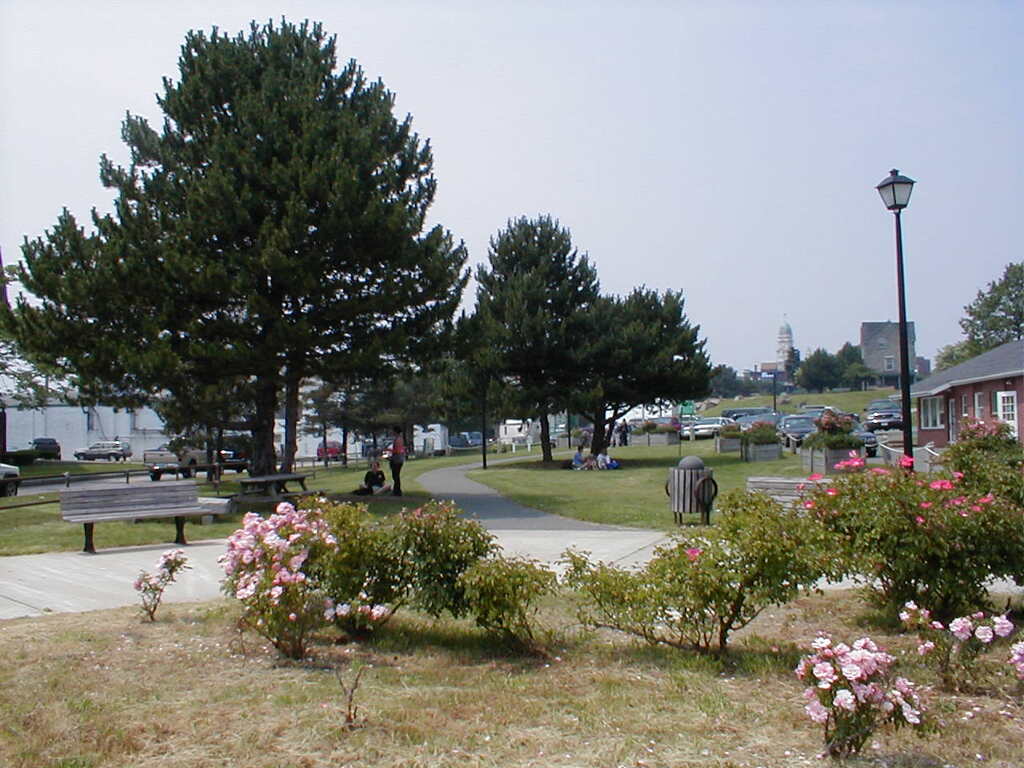 No description provided for: /2002/07-09/0712-jhu-cty-lcf/_4/photo079.html