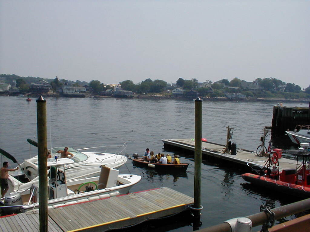 No description provided for: /2002/07-09/0712-jhu-cty-lcf/_4/photo080.html