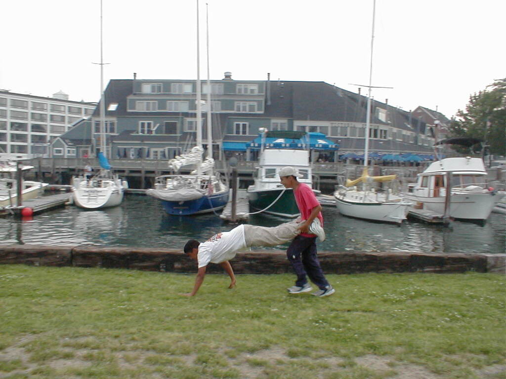 No description provided for: /2002/07-09/0712-jhu-cty-lcf/_5/photo100.html