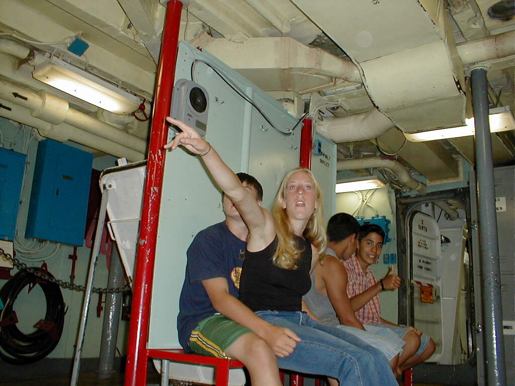 No description provided for: /2002/07-09/0712-jhu-cty-lcf/_5/photo114.html