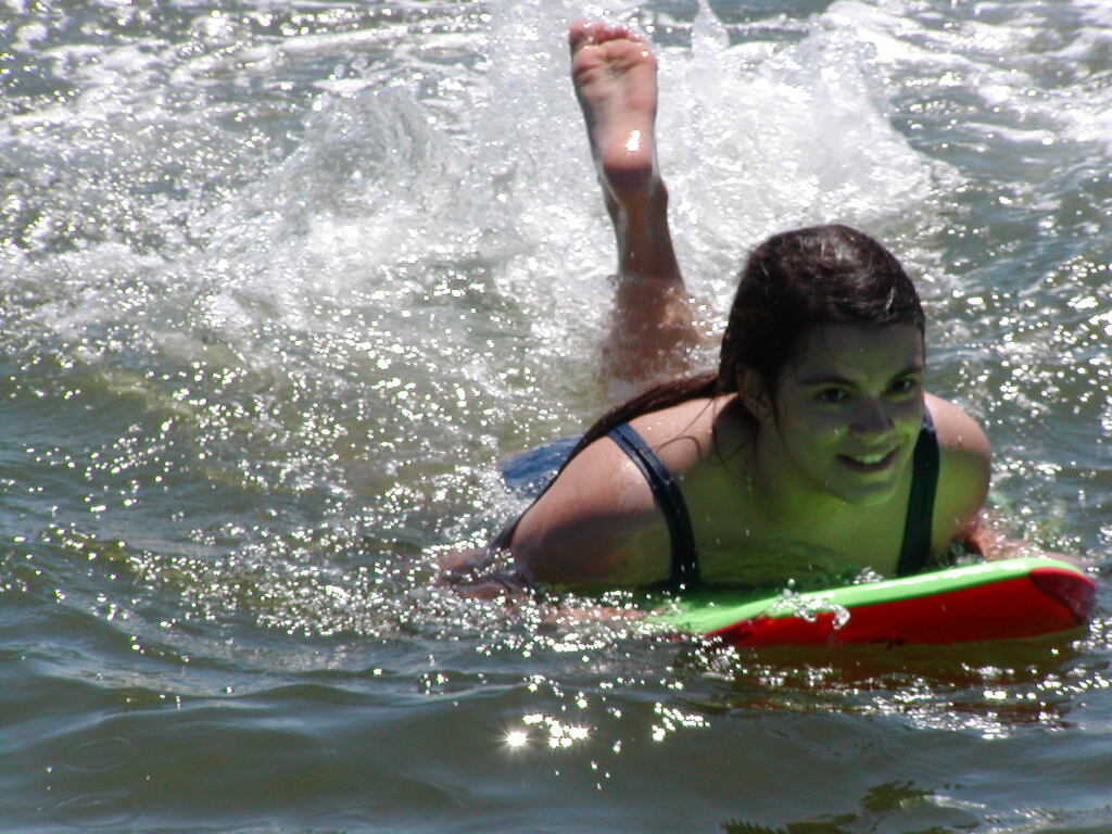 No description provided for: /2002/07-09/0716-sailing/photo09.html