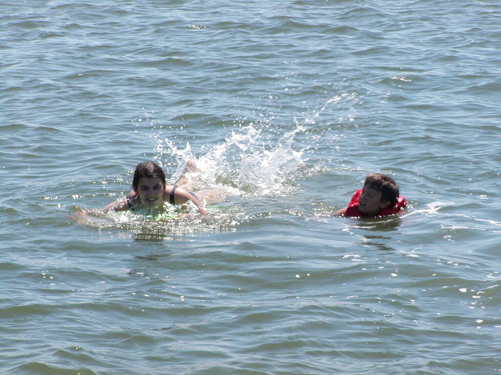 No description provided for: /2002/07-09/0716-sailing/photo12.html