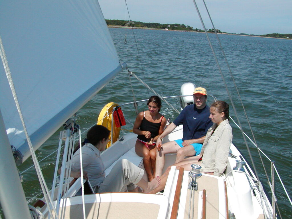 No description provided for: /2002/07-09/0717-sailing/photo03.html