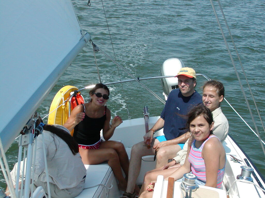 No description provided for: /2002/07-09/0717-sailing/photo06.html