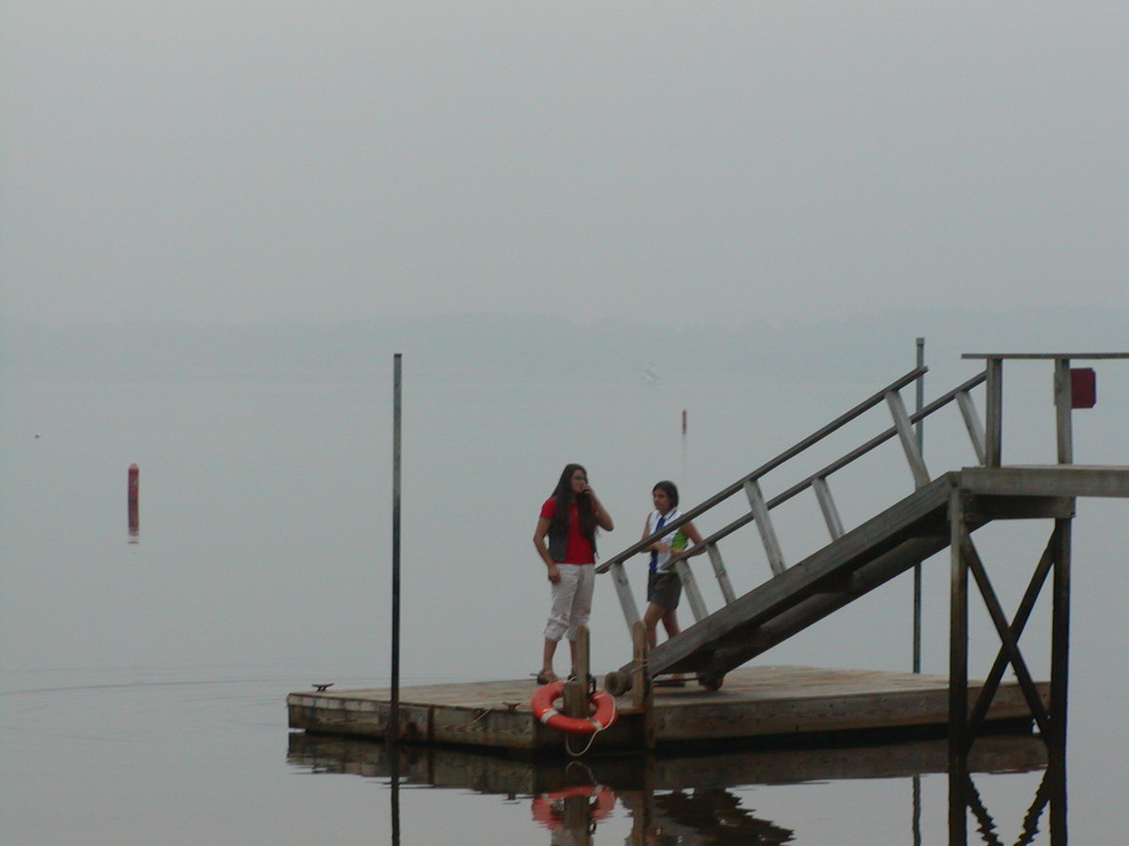 No description provided for: /2002/07-09/0719-quanset-pond/photo08.html