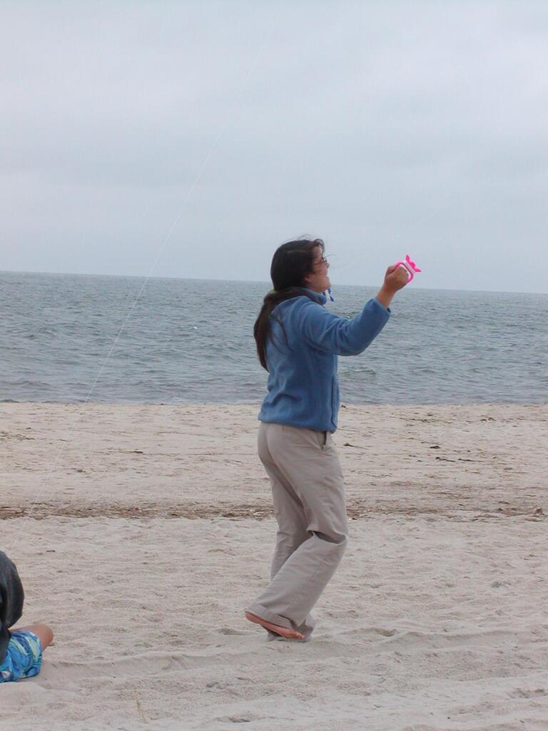 No description provided for: /2002/07-09/0720-kites/_1/photo10.html