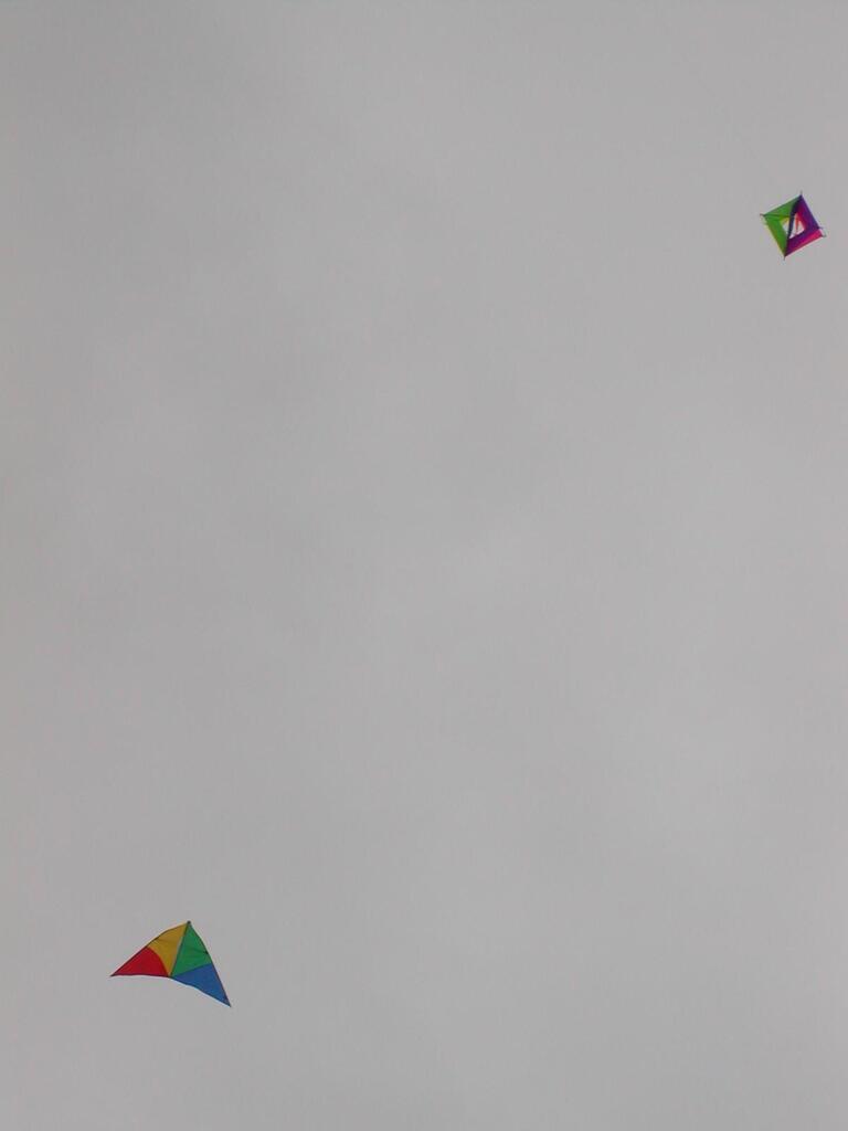 No description provided for: /2002/07-09/0720-kites/_1/photo17.html