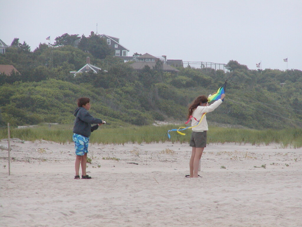 No description provided for: /2002/07-09/0720-kites/_2/photo24.html