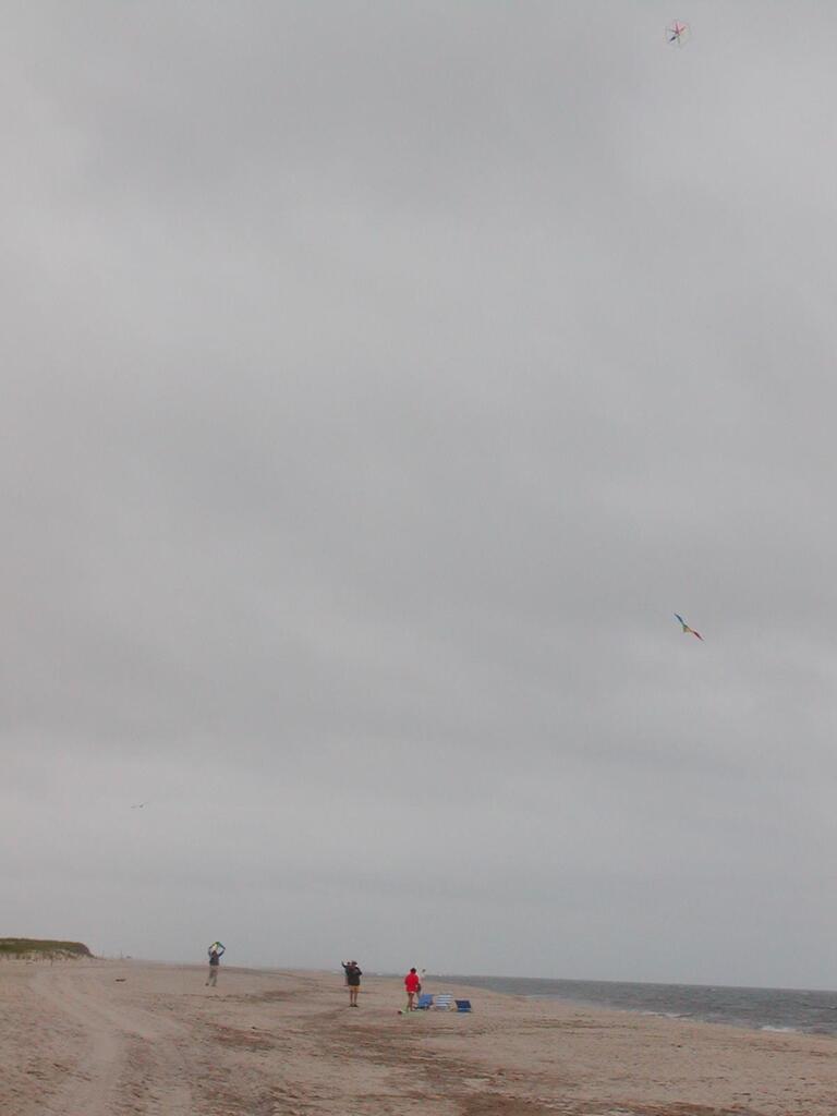 No description provided for: /2002/07-09/0720-kites/_3/photo37.html