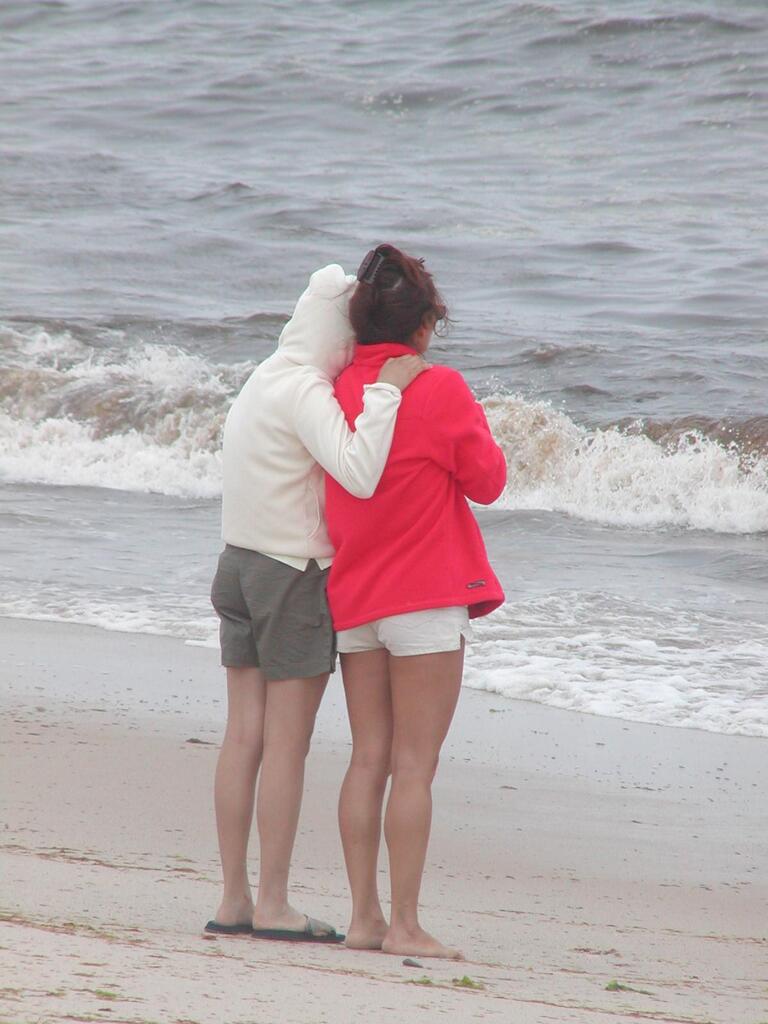 No description provided for: /2002/07-09/0720-kites/_3/photo41.html