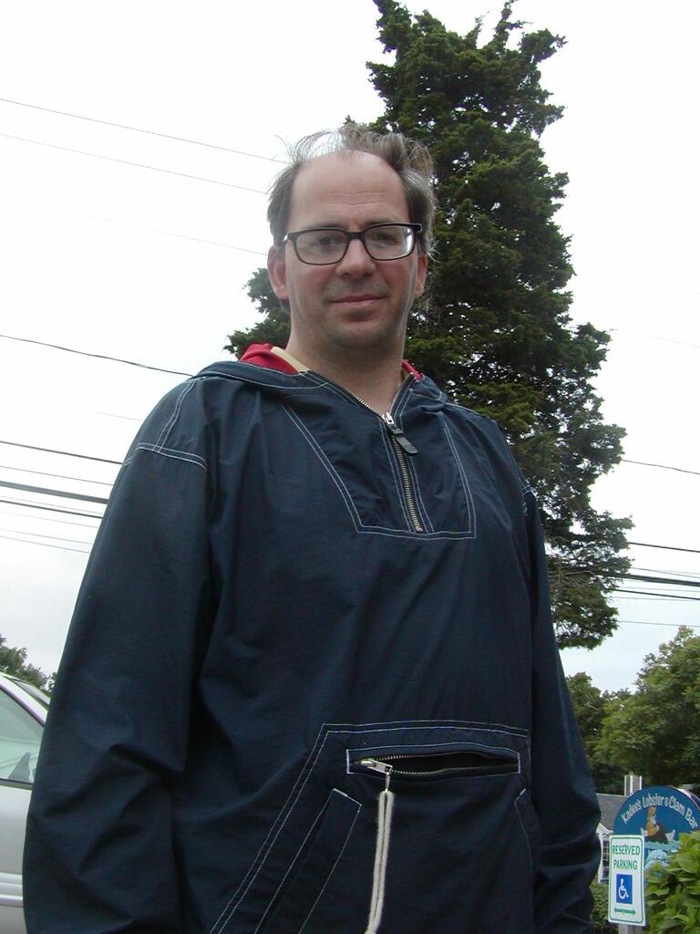 No description provided for: /2002/07-09/0720-kites/_3/photo49.html