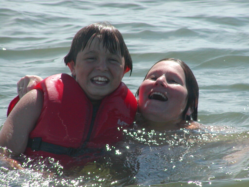 No description provided for: /2002/07-09/0725-sailing/photo08.html