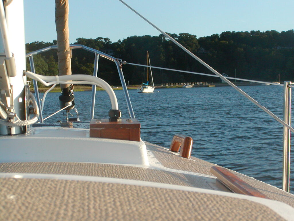 No description provided for: /2002/07-09/0725-sunrise-sail/_2/photo26.html