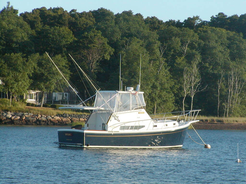 No description provided for: /2002/07-09/0725-sunrise-sail/_2/photo32.html