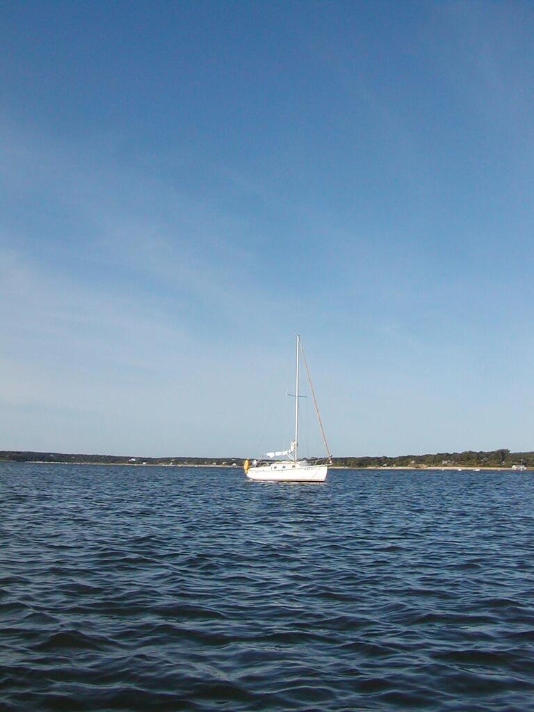 No description provided for: /2002/07-09/0725-sunrise-sail/_2/photo37.html