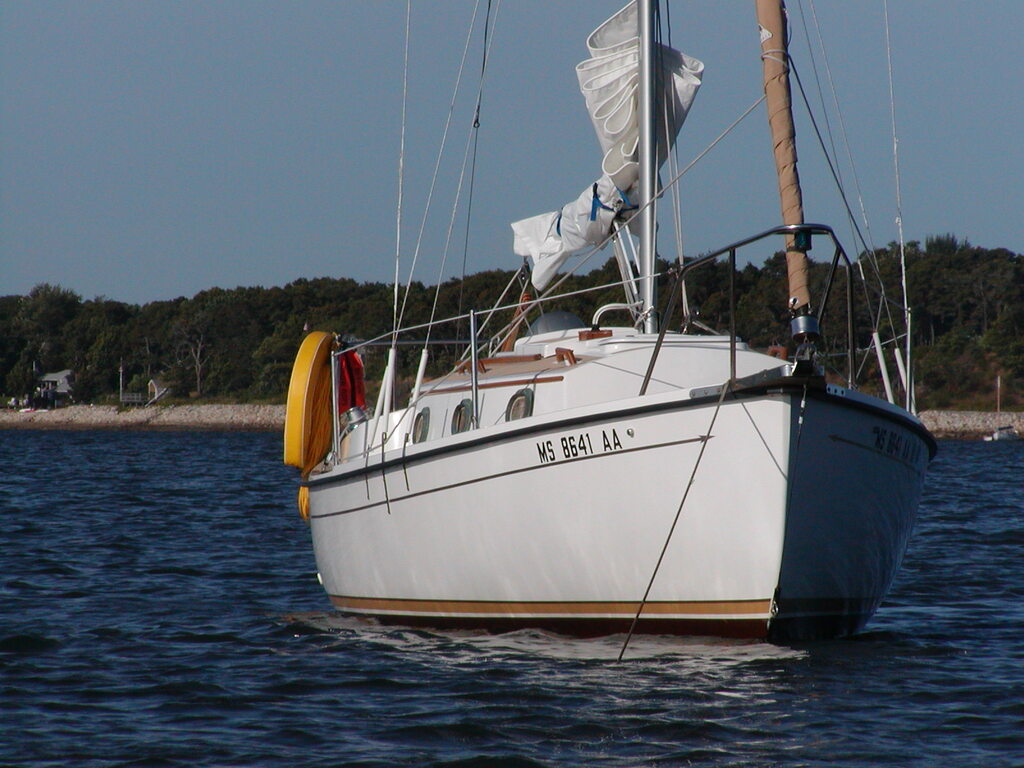 No description provided for: /2002/07-09/0725-sunrise-sail/_2/photo40.html