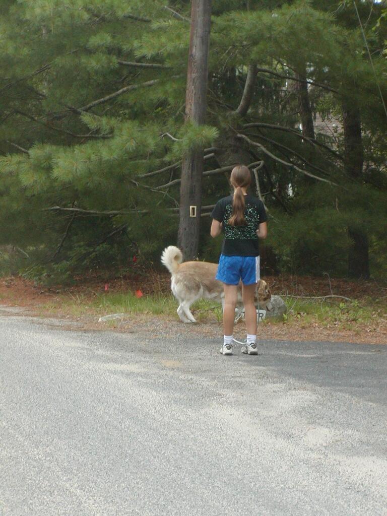 No description provided for: /2002/07-09/0728-snowball-walk-to-pond/photo03.html