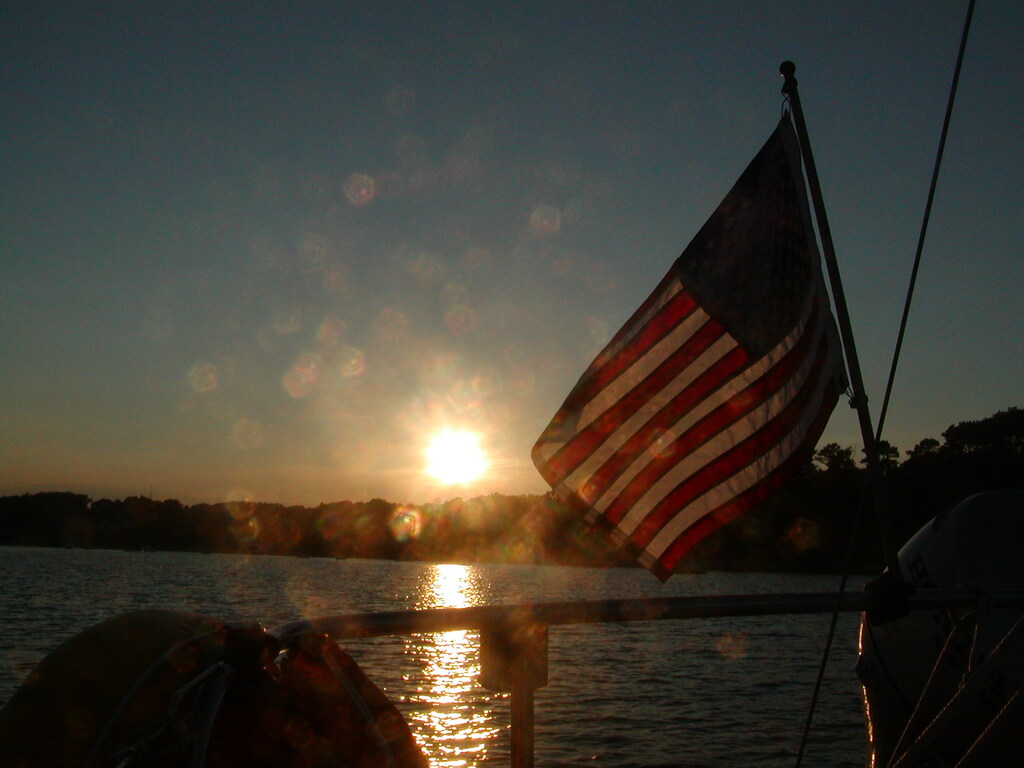 No description provided for: /2002/07-09/0801-sunset-sail/_1/photo02.html