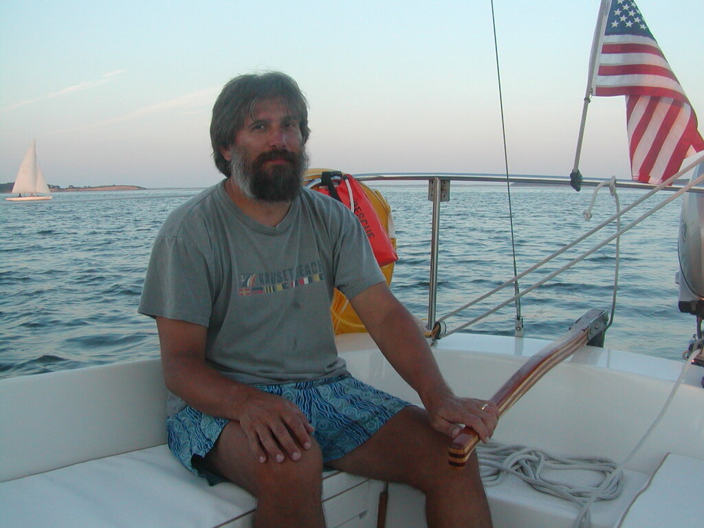 No description provided for: /2002/07-09/0801-sunset-sail/_1/photo10.html