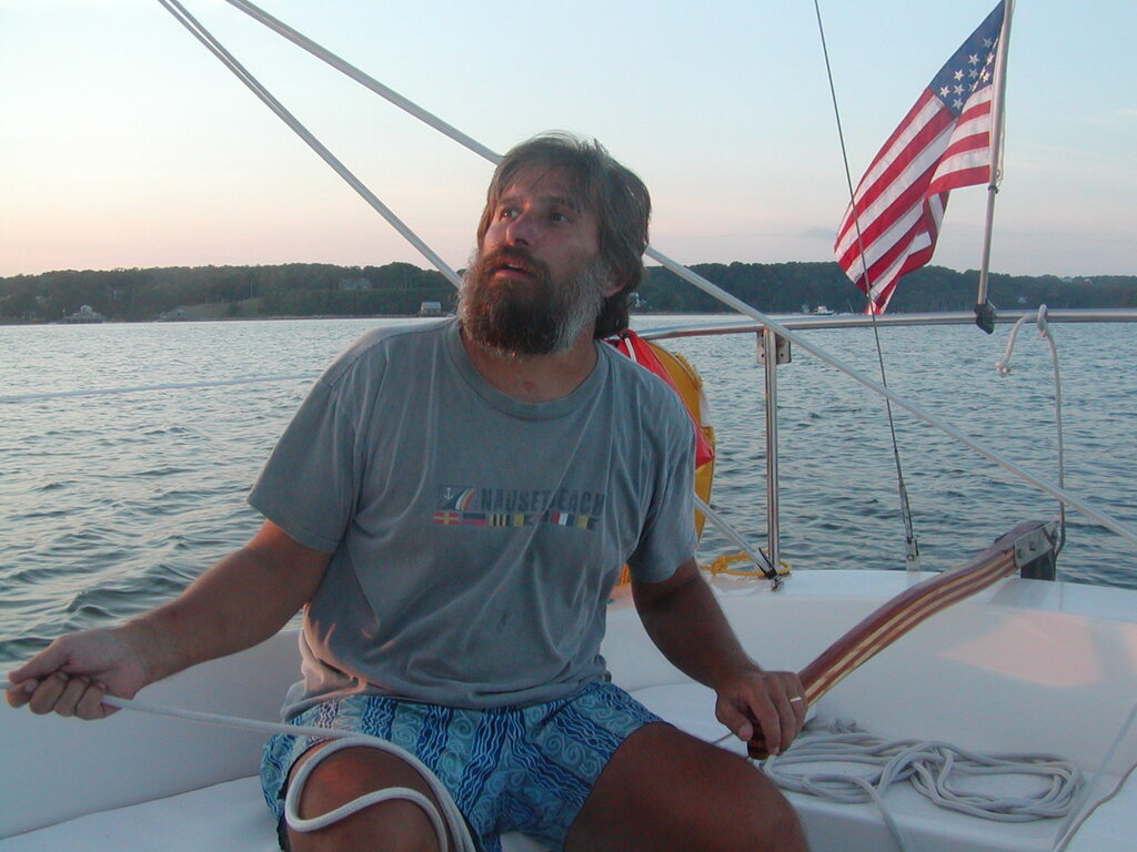 No description provided for: /2002/07-09/0801-sunset-sail/_1/photo11.html