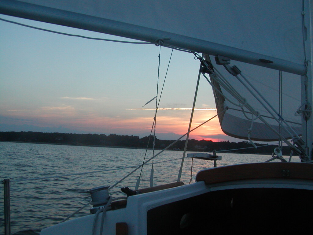 No description provided for: /2002/07-09/0801-sunset-sail/_2/photo28.html