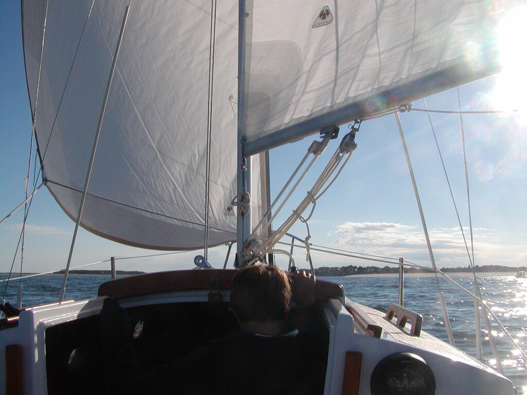 No description provided for: /2002/07-09/0808-monomoy-sail/photo08.html