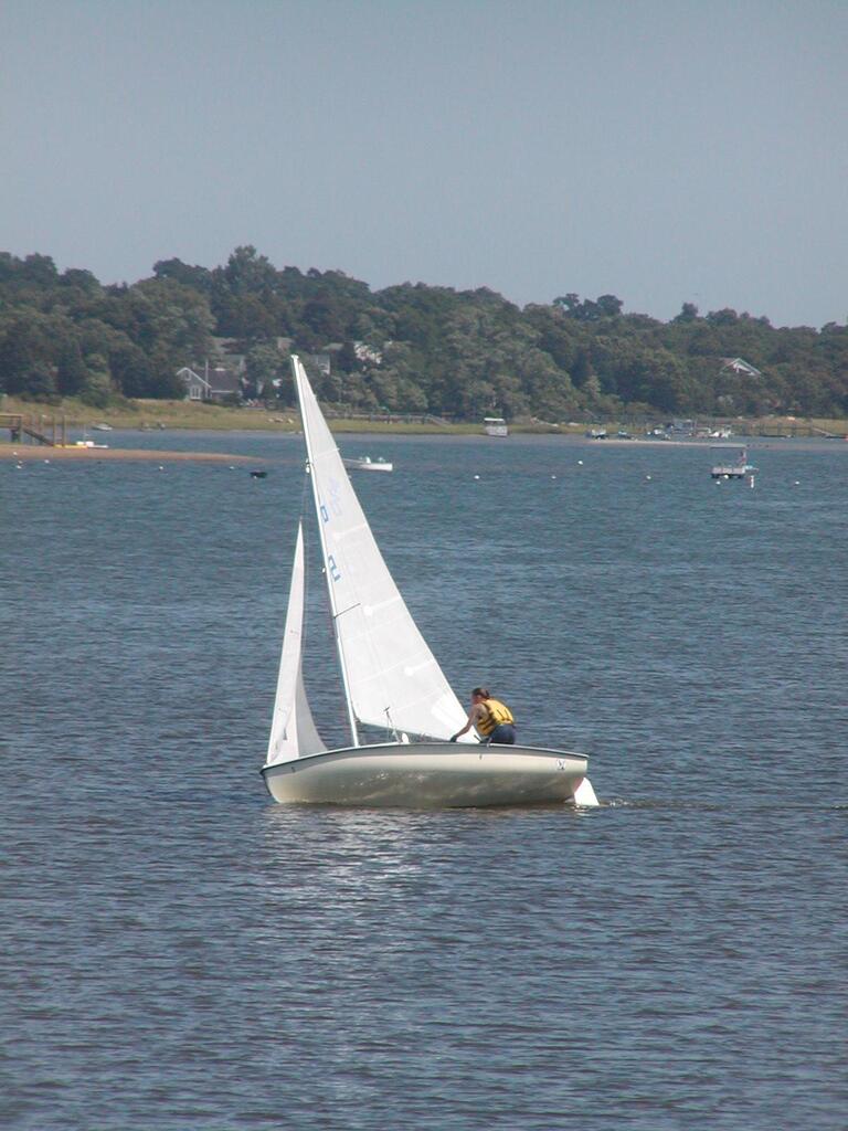 No description provided for: /2002/07-09/0811-erin420/photo05.html